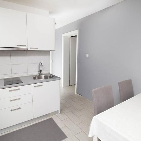 Apartment Sven Vinkovci Eksteriør bilde