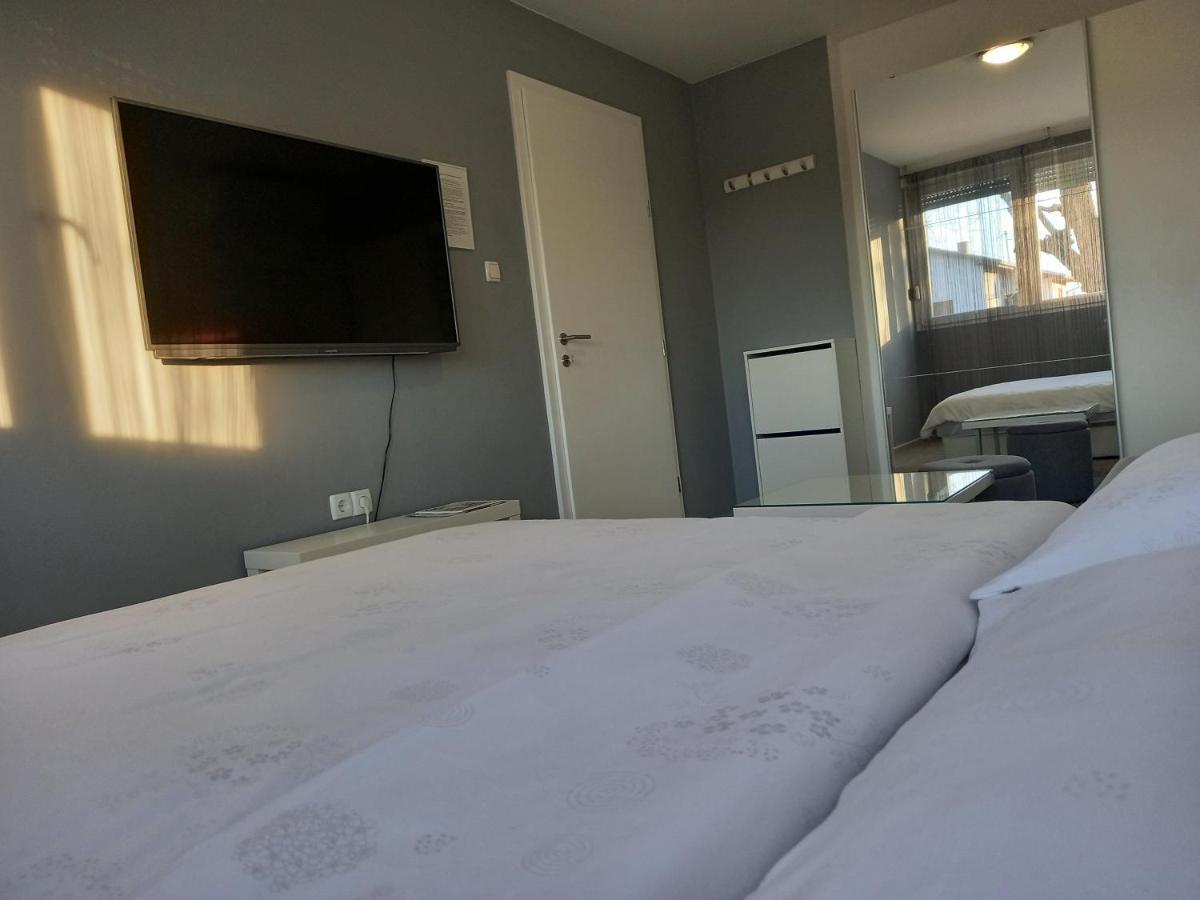 Apartment Sven Vinkovci Eksteriør bilde