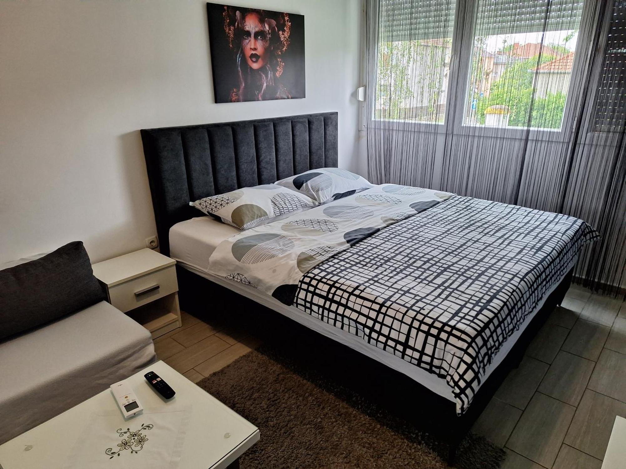 Apartment Sven Vinkovci Eksteriør bilde